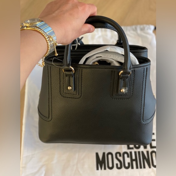 Brand New LOVE MOSCHINO
Studded faux pebbled-leather tote - Picture 8 of 8